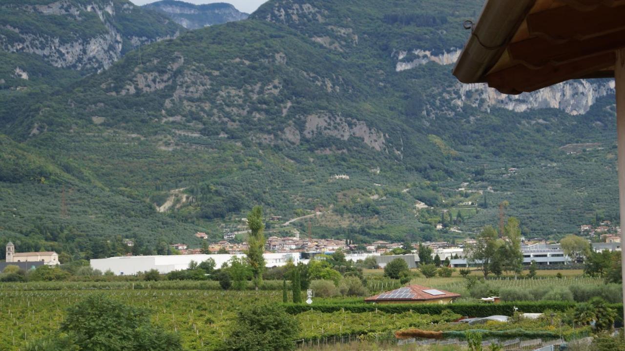 Appartamento Campagnola Mansardato Riva del Garda Bagian luar foto